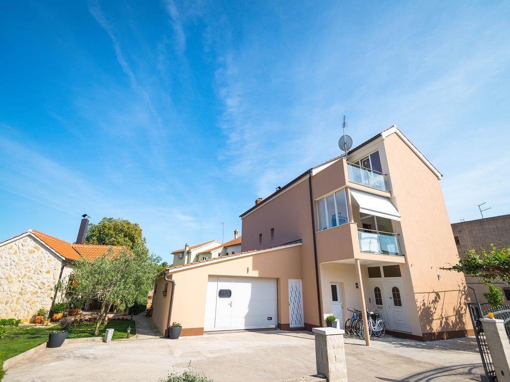 Apartments Sunny Garden Brodarica  Kültér fotó
